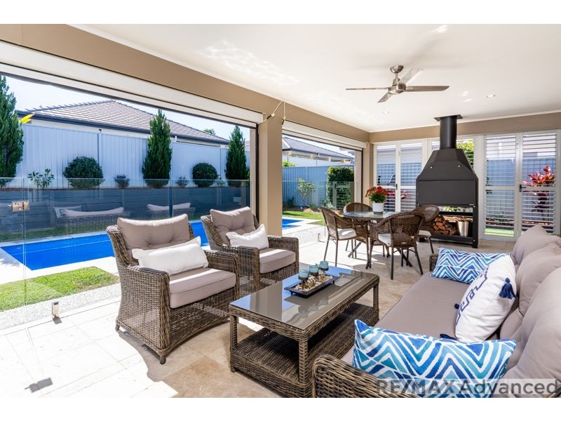 15 Corymbia Way, Banksia Beach QLD 4507