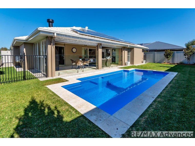 15 Corymbia Way, Banksia Beach QLD 4507