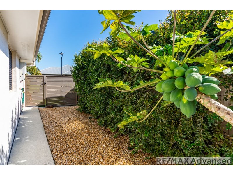 90 Foxtail Crescent, Banksia Beach QLD 4507