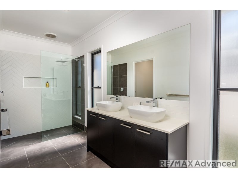 7 Caleana Close, Banksia Beach QLD 4507