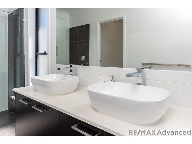 7 Caleana Close, Banksia Beach QLD 4507