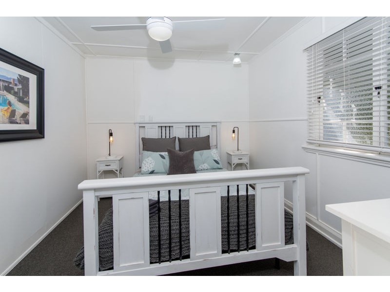 5 Banya Street, Bongaree QLD 4507