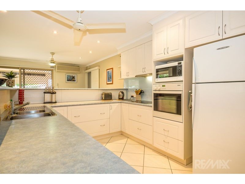 18 Lee Avenue, Bongaree QLD 4507