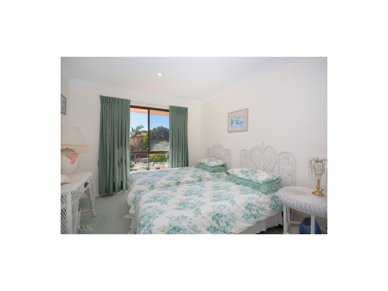 41 Voyagers Drive, Banksia Beach QLD 4507