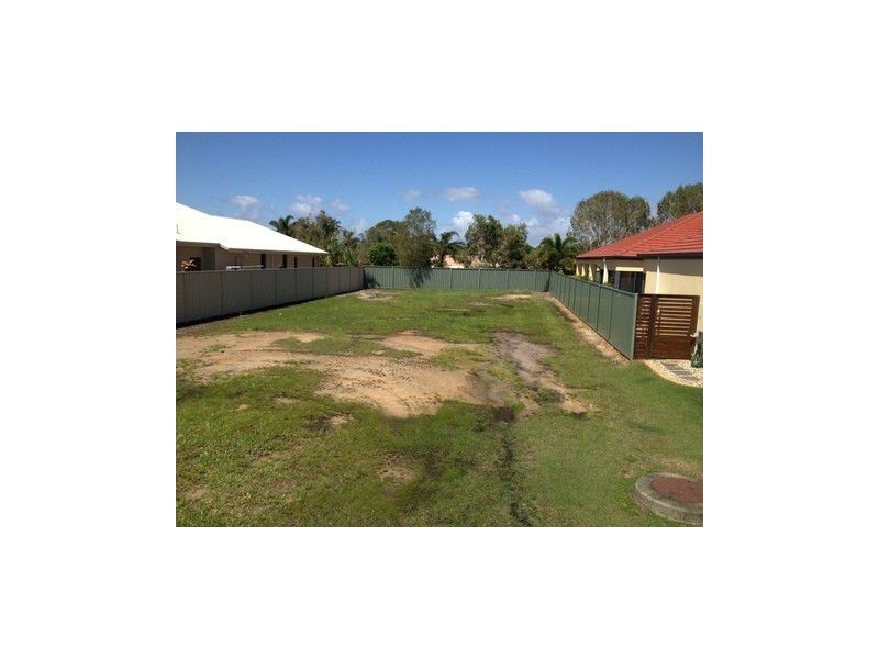 88 Marina Boulevard, Banksia Beach QLD 4507