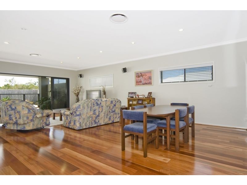 44 Marina Blv, Banksia Beach QLD 4507