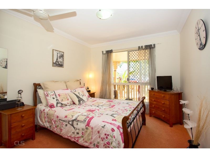15 Bilinga Crt, Sandstone Point QLD 4511