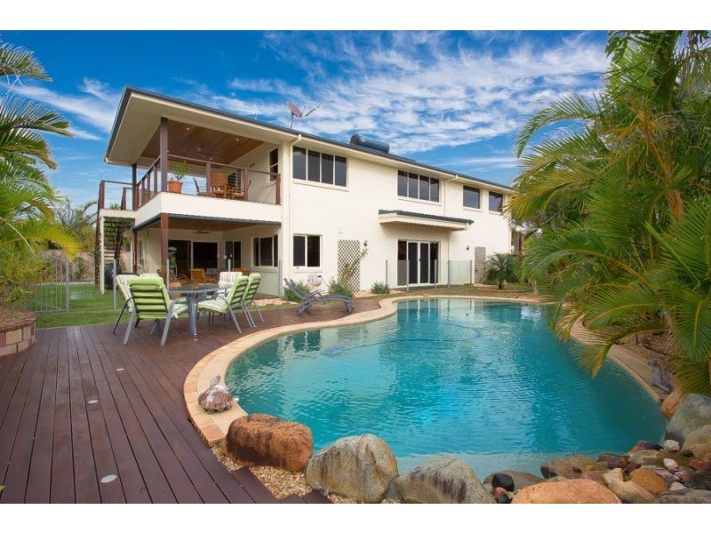 52 FLAMINGO DRIVE, Banksia Beach QLD 4507