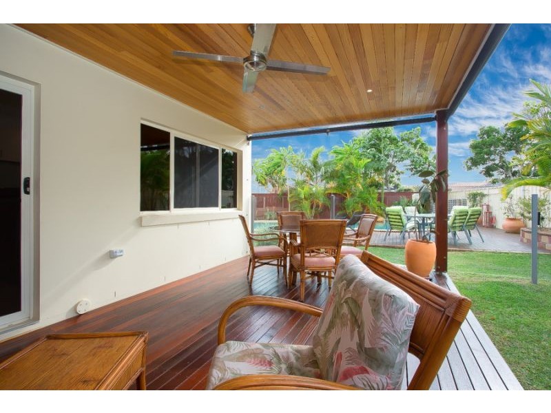 52 FLAMINGO DRIVE, Banksia Beach QLD 4507