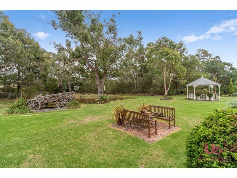 45 Scott Road, Cranbourne South VIC 3977