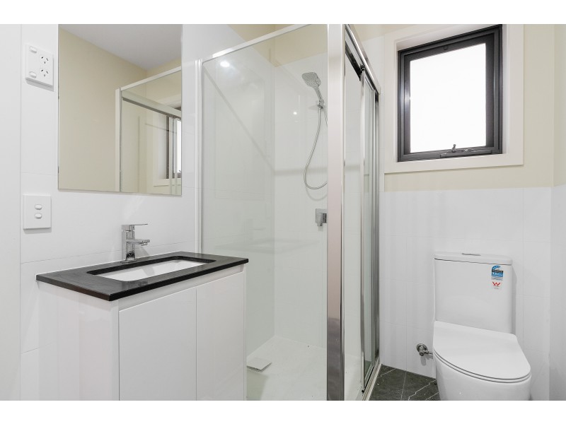 2/26 CALEY STREET, Frankston North VIC 3200