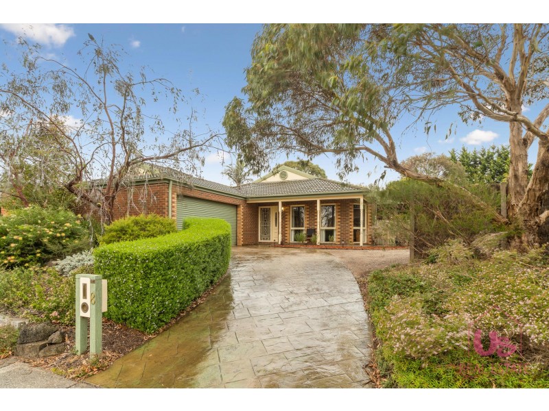 8 Heatherwood Grove, Langwarrin VIC 3910