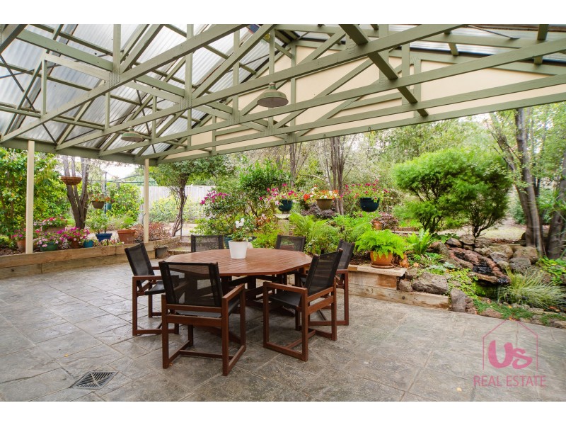 8 Heatherwood Grove, Langwarrin VIC 3910