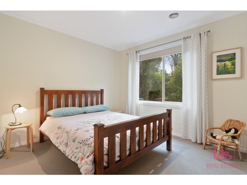 8 Heatherwood Grove, Langwarrin VIC 3910