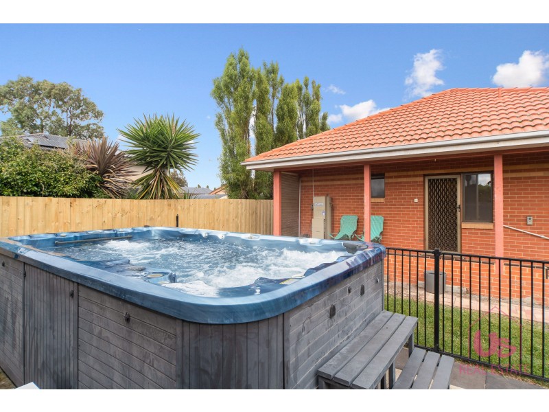 27B Canberra Street, Patterson Lakes VIC 3197