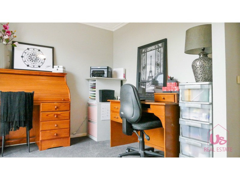 4 Woodside Avenue, Frankston South VIC 3199