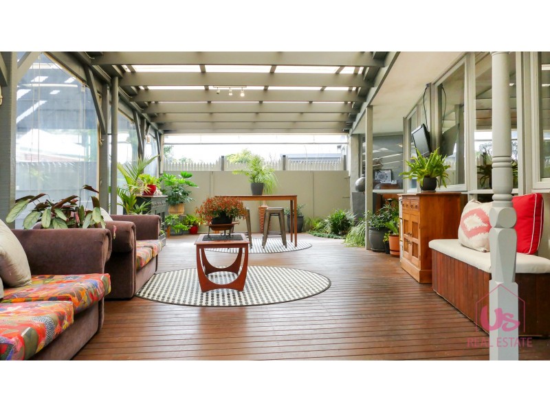 4 Woodside Avenue, Frankston South VIC 3199