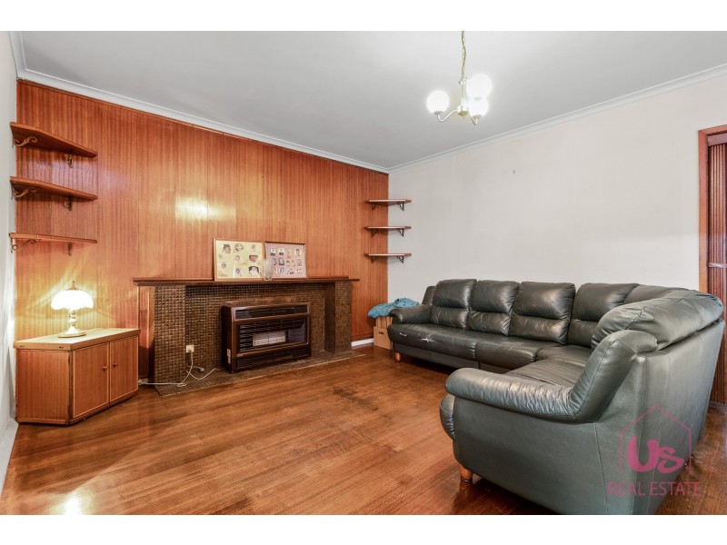 28 Brunning Crescent, Frankston North VIC 3200