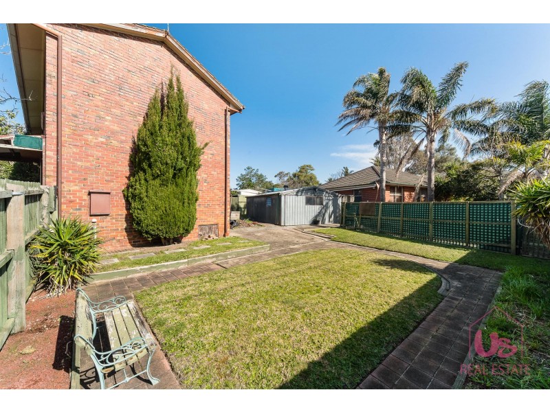 28 Brunning Crescent, Frankston North VIC 3200