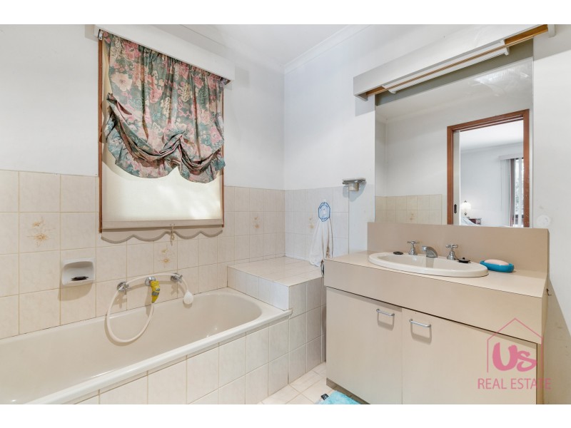 3 Kerrie Anne Court, Skye VIC 3977
