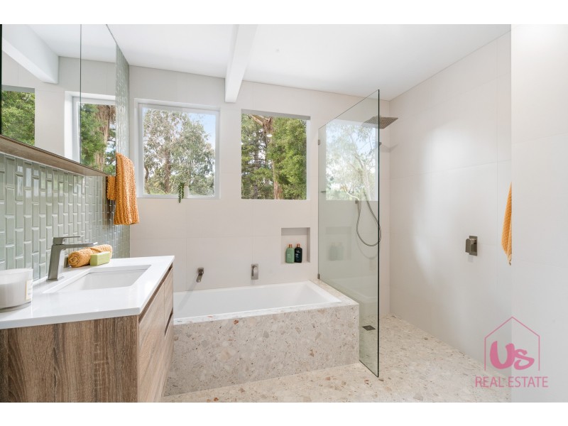 23 Derinya Drive, Frankston South VIC 3199