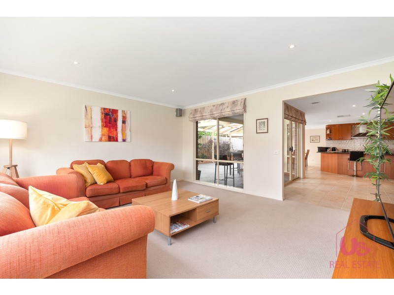 7 Kibo Court, Cranbourne North VIC 3977