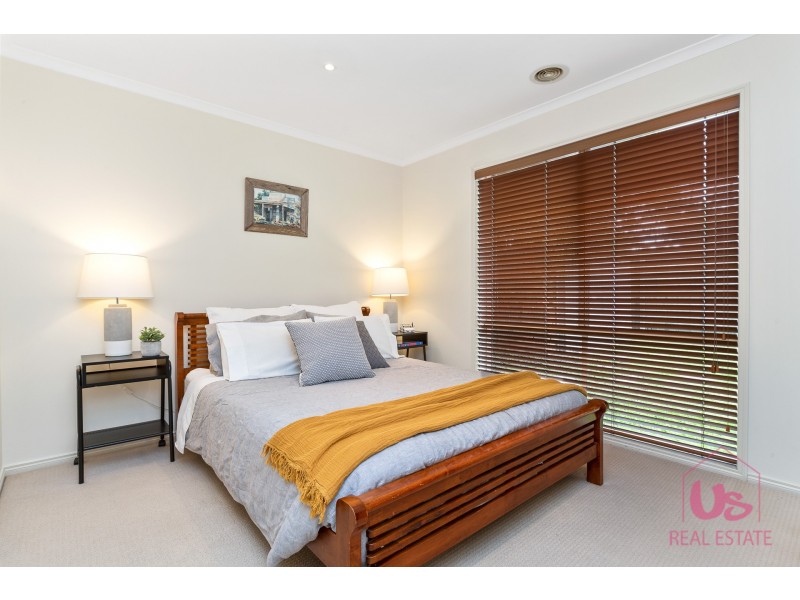 7 Kibo Court, Cranbourne North VIC 3977