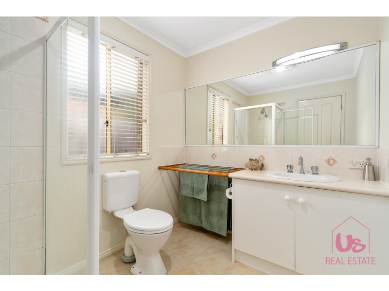 7 Kibo Court, Cranbourne North VIC 3977