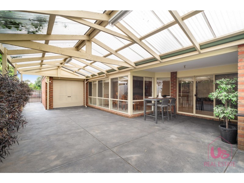 7 Kibo Court, Cranbourne North VIC 3977