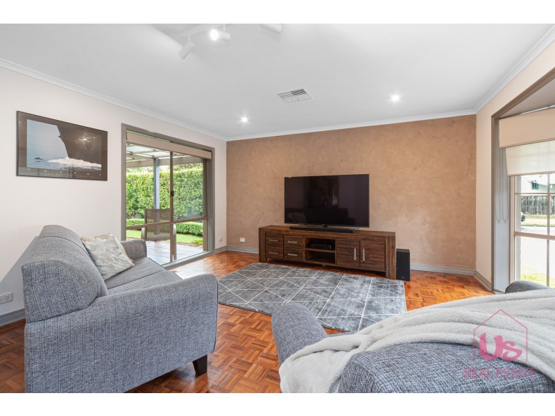 1 Woodlea Court, Frankston VIC 3199