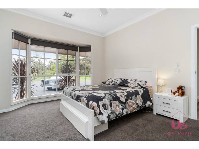 35 Grassmere Road, Langwarrin VIC 3910