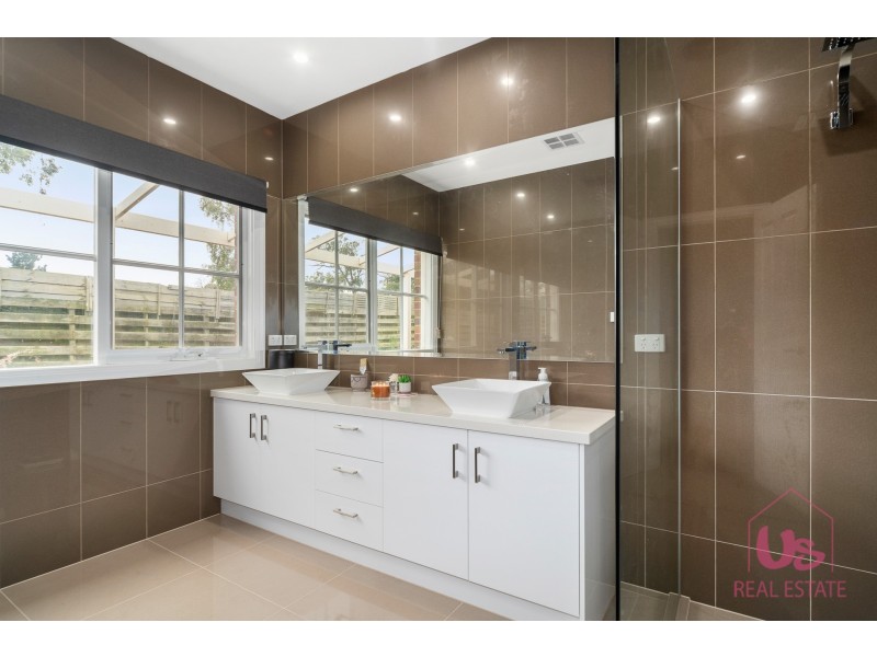 35 Grassmere Road, Langwarrin VIC 3910