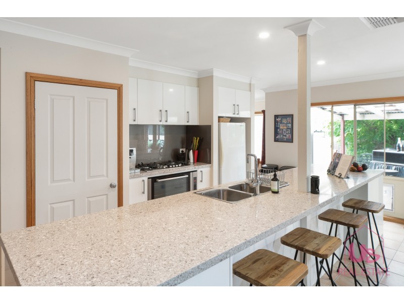 7 Kingsley Court, Lynbrook VIC 3975