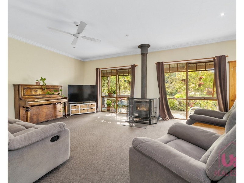 5 Sweet Wattle Drive, Cranbourne South VIC 3977