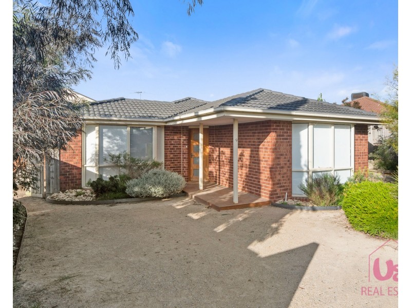 9 Herrington Avenue, Carrum Downs VIC 3201