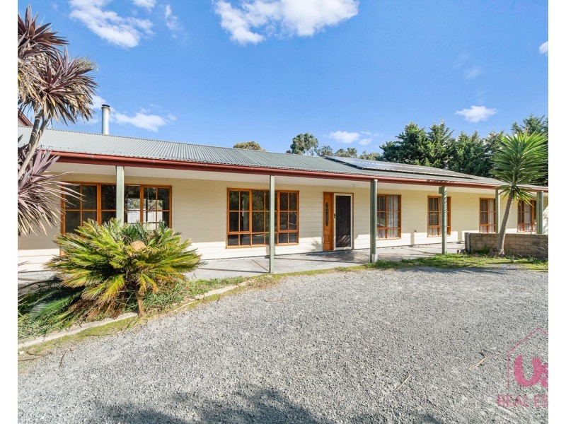 134 Browns Road, Cranbourne South VIC 3977