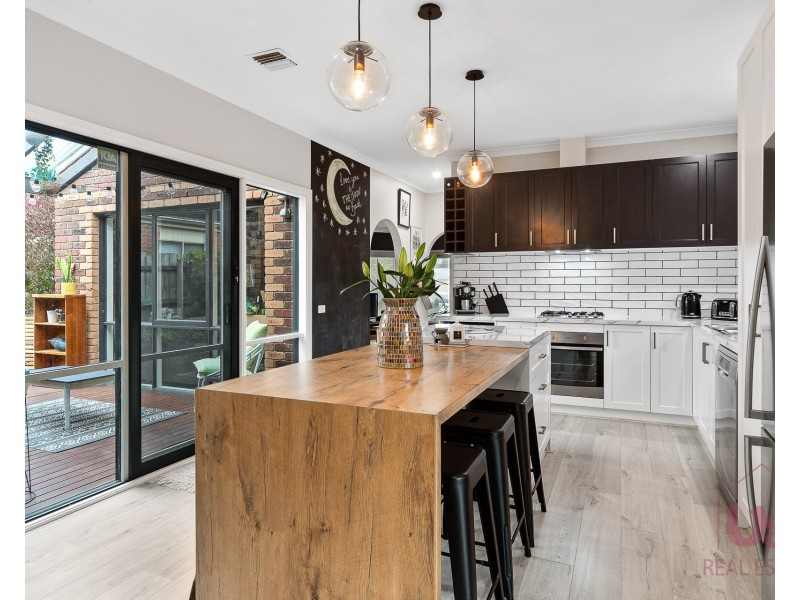 5 Kibo Court, Cranbourne North VIC 3977