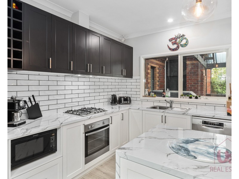 5 Kibo Court, Cranbourne North VIC 3977