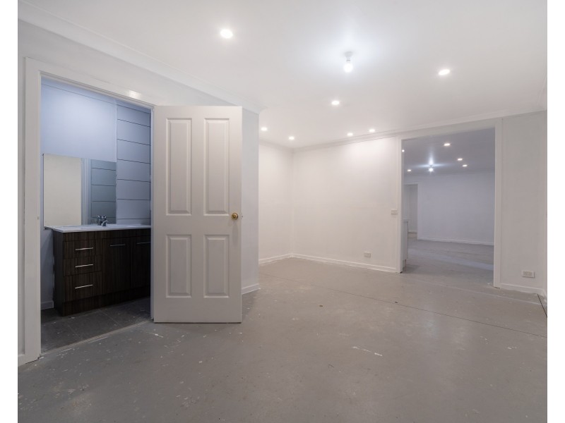 53 Worthing Road, Devon Meadows VIC 3977