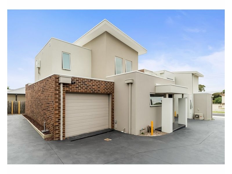 2/38 Heatherhill Road, Frankston VIC 3199