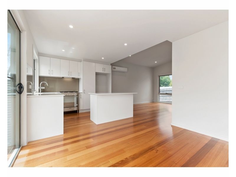 2/38 Heatherhill Road, Frankston VIC 3199