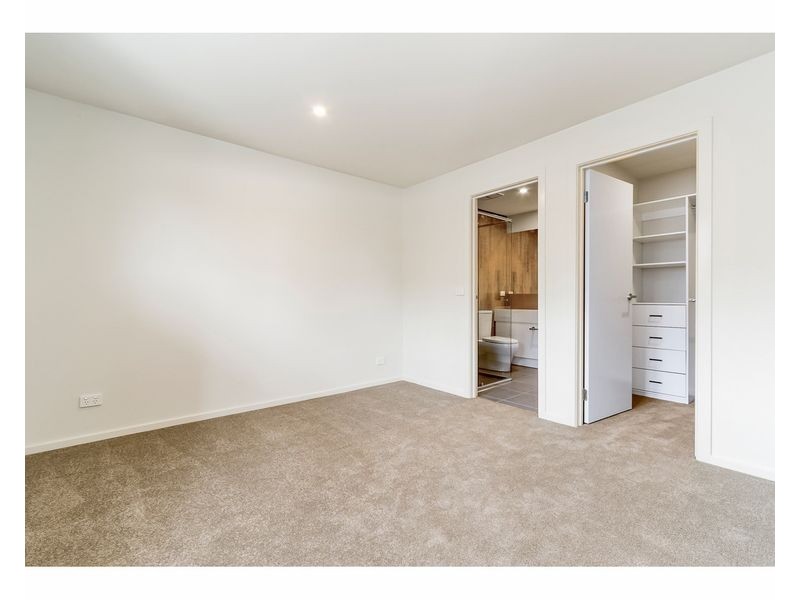 2/38 Heatherhill Road, Frankston VIC 3199