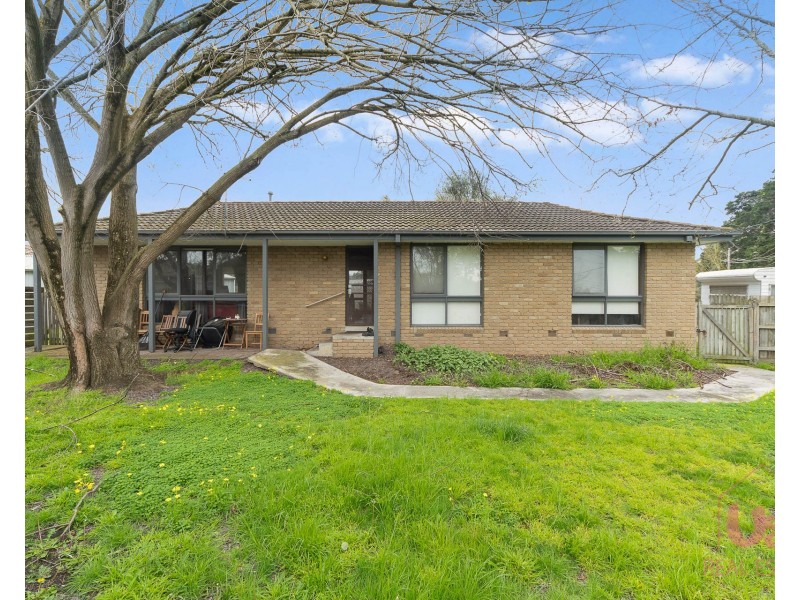 2 Almond Bush Street, Somerville VIC 3912