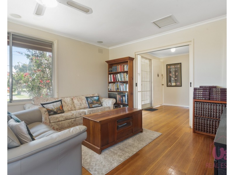 1 Benong Place, Frankston VIC 3199