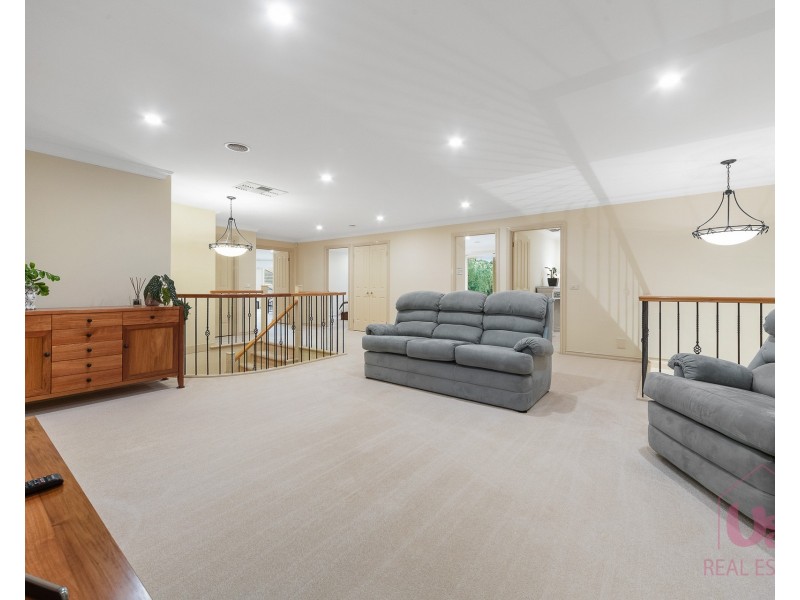 51 Ebeli Close, Narre Warren North VIC 3804