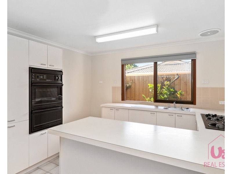 3 Kerrie Anne Court, Skye VIC 3977