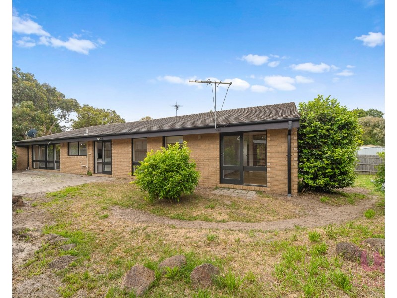 18 Tantani Street, Frankston VIC 3199