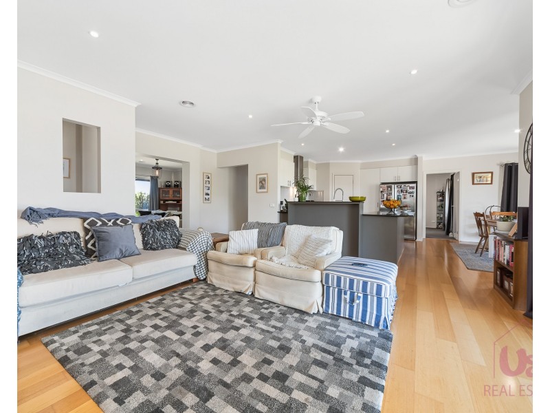 125 McDonalds Drain Road, Koo Wee Rup VIC 3981