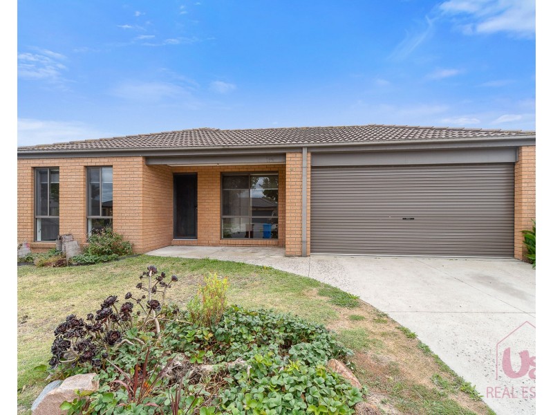 45 Taplan Crescent, Cranbourne West VIC 3977