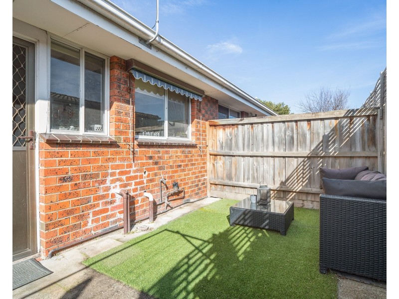 2/1-3 Braemar Street, Seaford VIC 3198